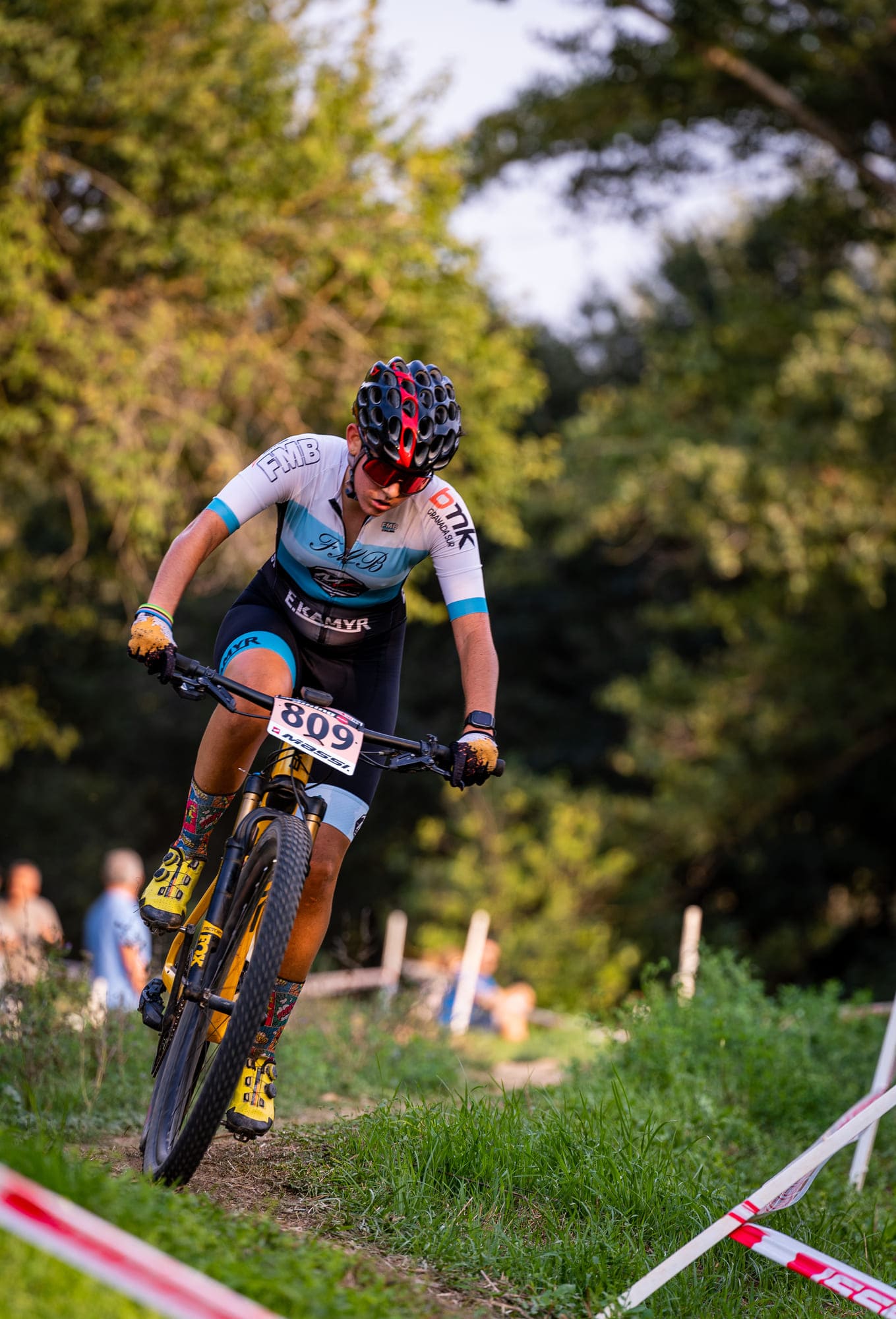 Bajada-bicileta-montaña